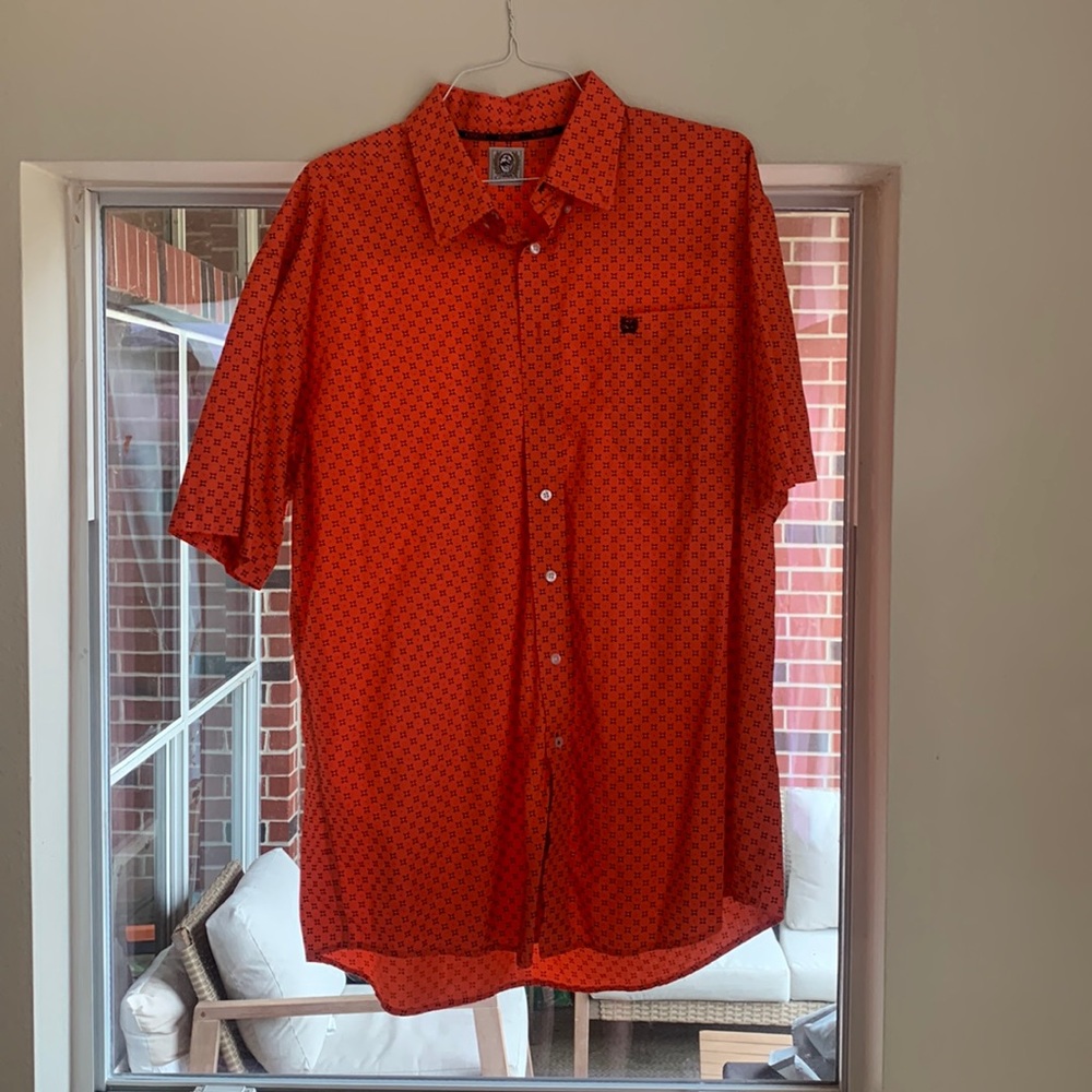 Cinch button down
